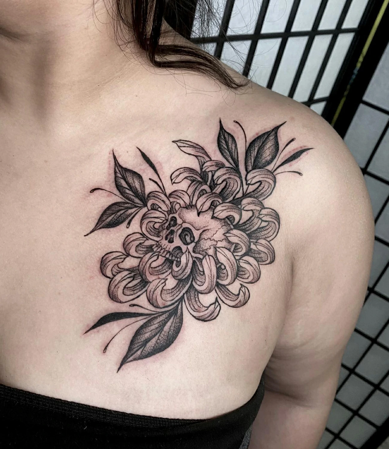 Chrysanthemum and Skull Tattoo #chrysanthemumtattoo