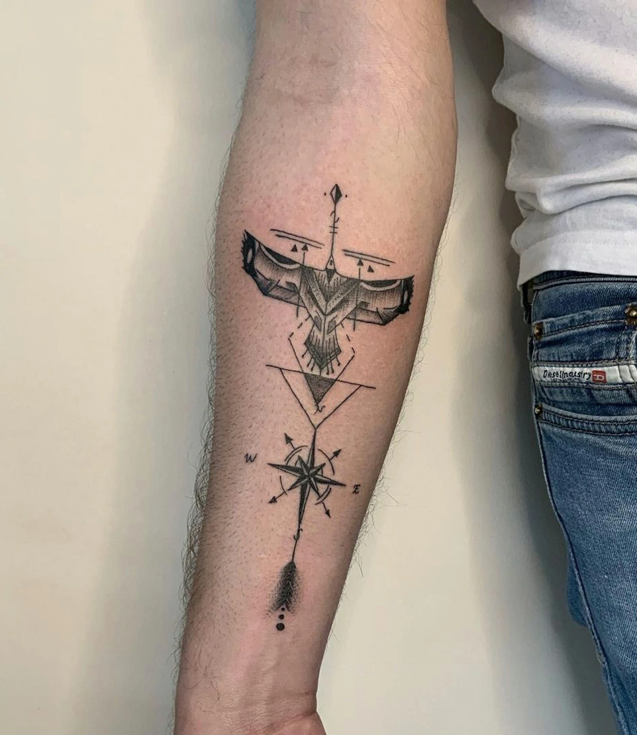 geometric eagle tattoo